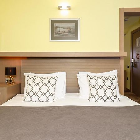 Garni Hotel Leopold I Novi Sad Exterior photo