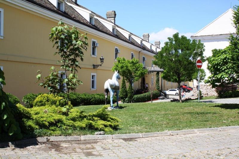 Garni Hotel Leopold I Novi Sad Exterior photo