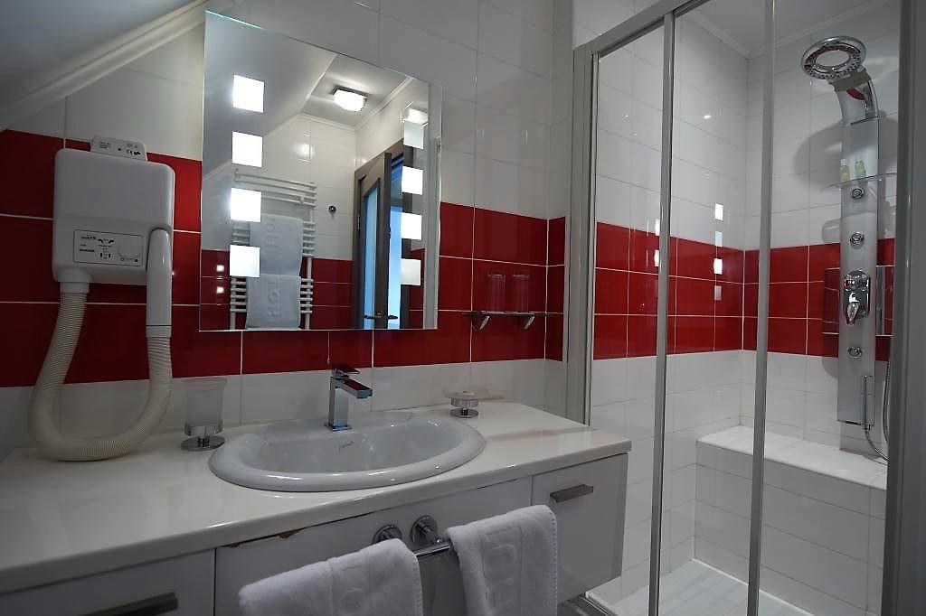 Garni Hotel Leopold I Novi Sad Exterior photo